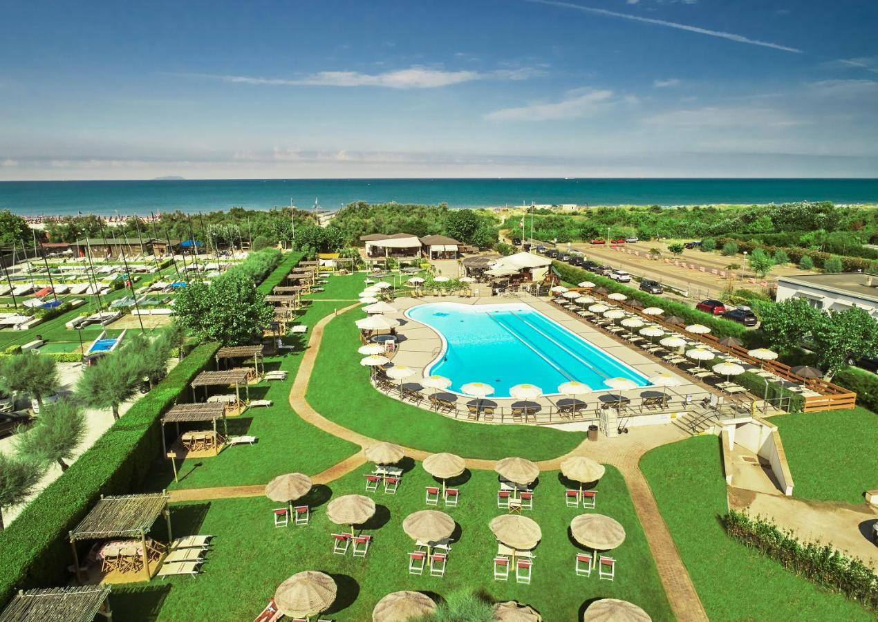 Aparthotel Oasi Del Mare Tirrenia Exteriér fotografie