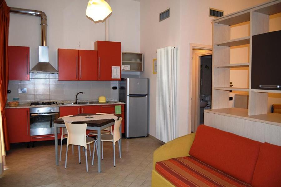 Aparthotel Oasi Del Mare Tirrenia Exteriér fotografie